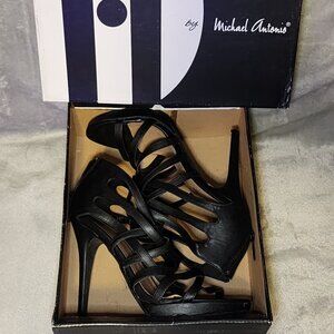 Michael Antonio 👠 Sexy Black Stilleto Heels 8.5 W